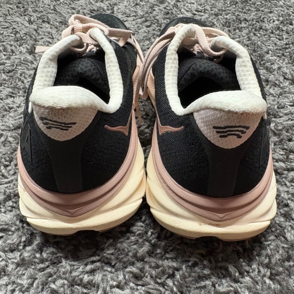 Hoka One Clifton 9 Running Shoe Women's Size 7.5 Pre-Owned, Incredible Condition - Picture 3 of 6